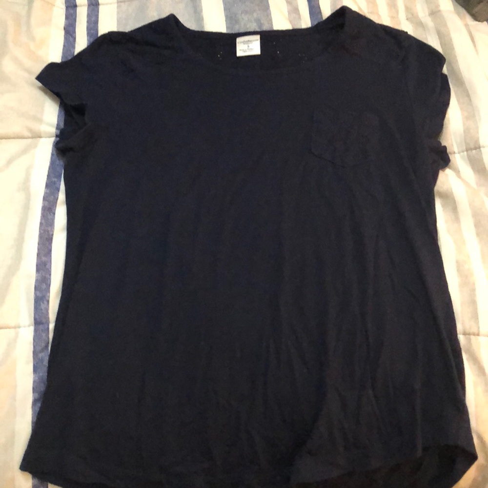 Cute small navy blue tshirt